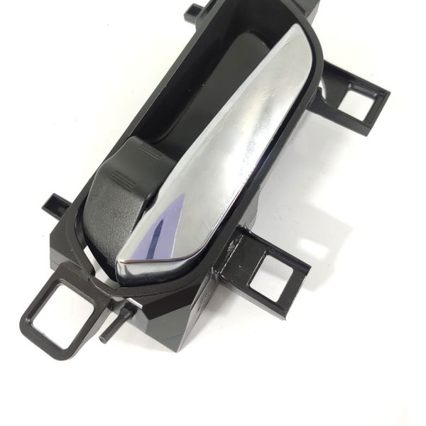 Macaneta Interna Nissan Kicks Esquerda 2016/2024