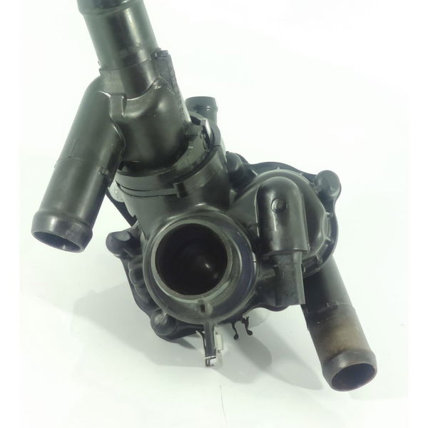 Valvula Termostatica Mercedes Gla200 Cla A A2702000615
