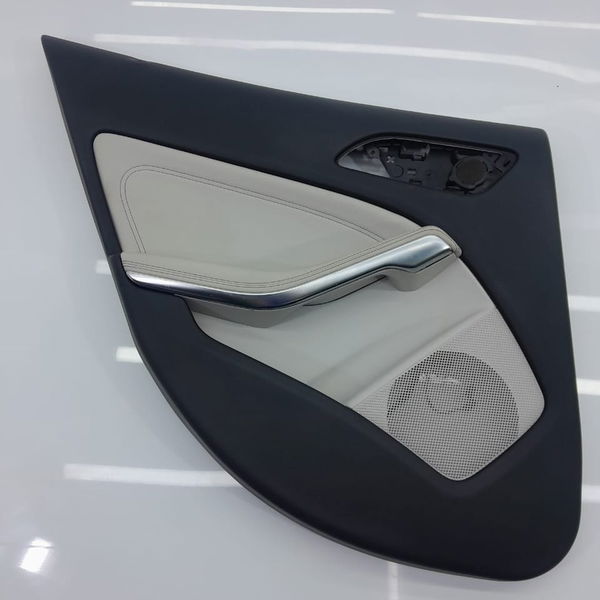Forro Porta Mercedes Gla 200 Tras Esq 2015 2020 3003517300 Branco