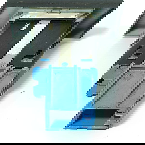 Botão Luz Caçamba Amarok 2011/2023 2h5959917e