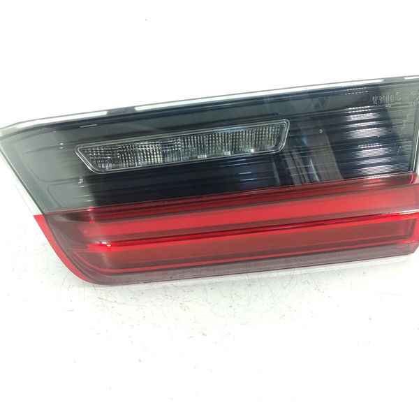 Lanterna Bmw 320i 330i G20 Esquerda 2019/2025 H7742045310 Esquerdo/motorista Branco