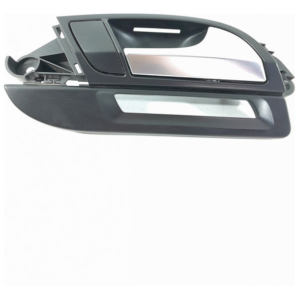 Macaneta Interna Audi Q7 Dianteira Dir 2010/2015 4l0959528a Cromado Dianteira