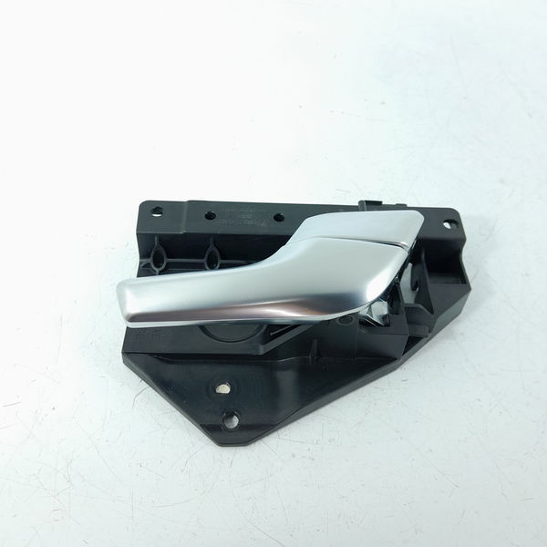 Macaneta Interna Evoque Traseira Dir 2012/2019 Bj3222600aa Cromado Traseira