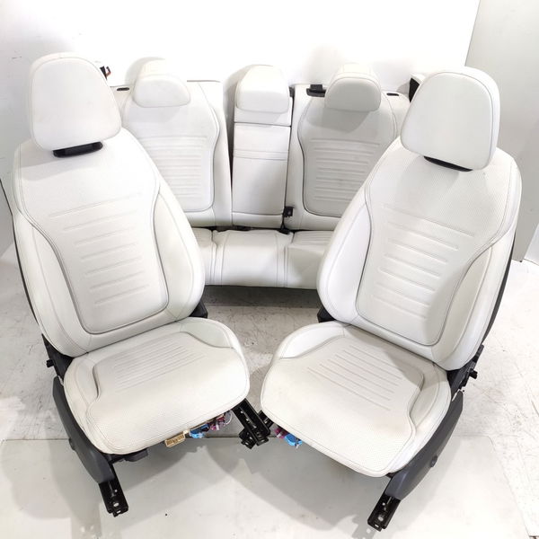 Jogo Banco Mercedes Benz C200 C300 2022/2025 Branco