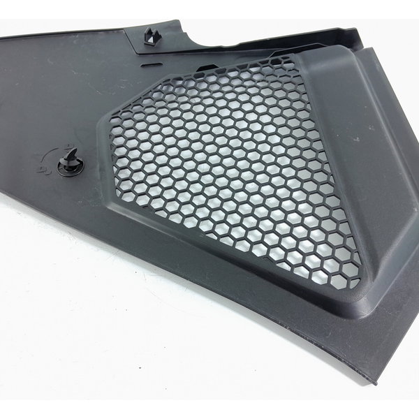 Acabamento Churrasqueira Dir Bmw 320i G20 19/25 7427847 Det Preto