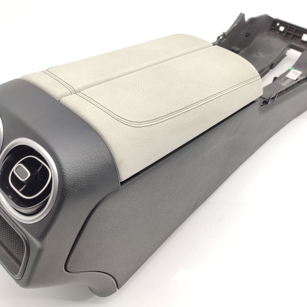 Console Central Mercedes C200 C300 Difusor 2022/2025