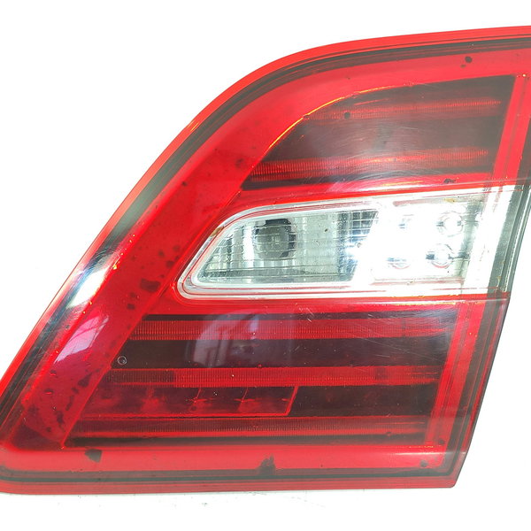Lanterna Mercedes Ml350 Tampa Direita 2012/2016 A1669068501 Direito/passageiro Vermelho