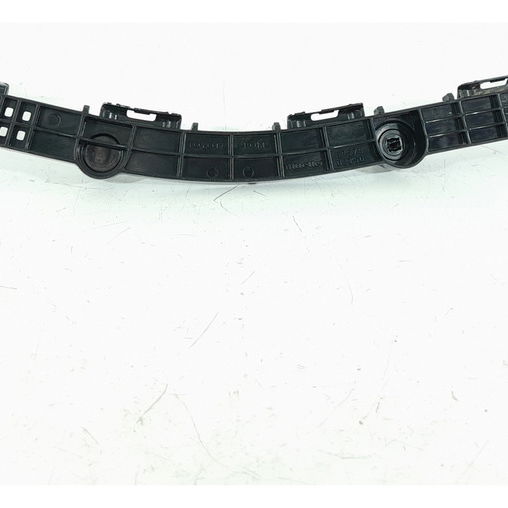 Guia Parachoque Corolla Traseiro Direito 15/18 5257502150