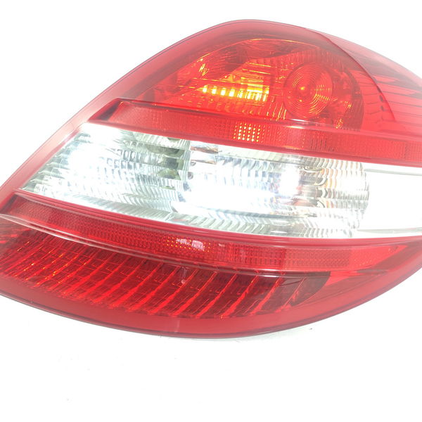 Lanterna Mercedes Slk200 2005 A 2011 Direita / 6164 Direito/passageiro Vermelho