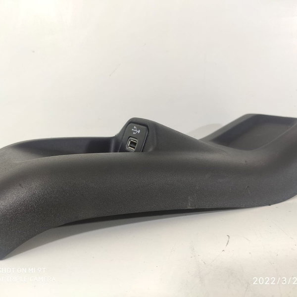 Entrada Usb Traseira Console Renegade 2016/2021