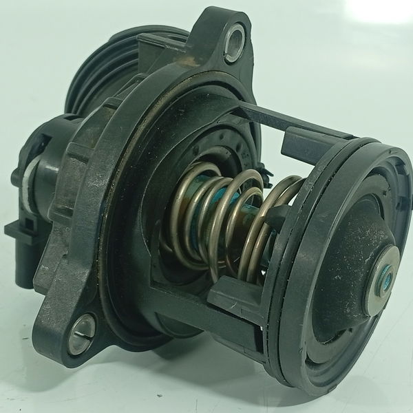 Valvula Termostatica Mercedes Ml350 2012/2015 A2762000115