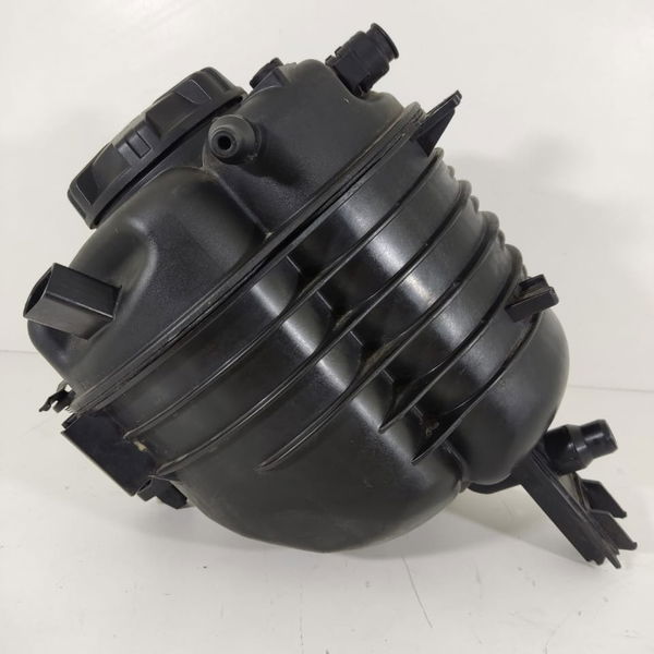 Reservatorio Agua Radiador Bmw 320 330 2019/2025 18779811