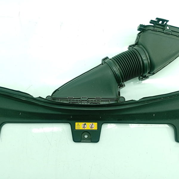 Duto Entrada Ar Admissao Mercedes C200 2022/25 A2065000400