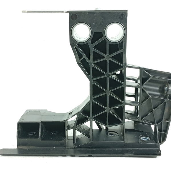 Suporte Radiador Mercedes C200 C300 Dir 2022/25 A2066201700