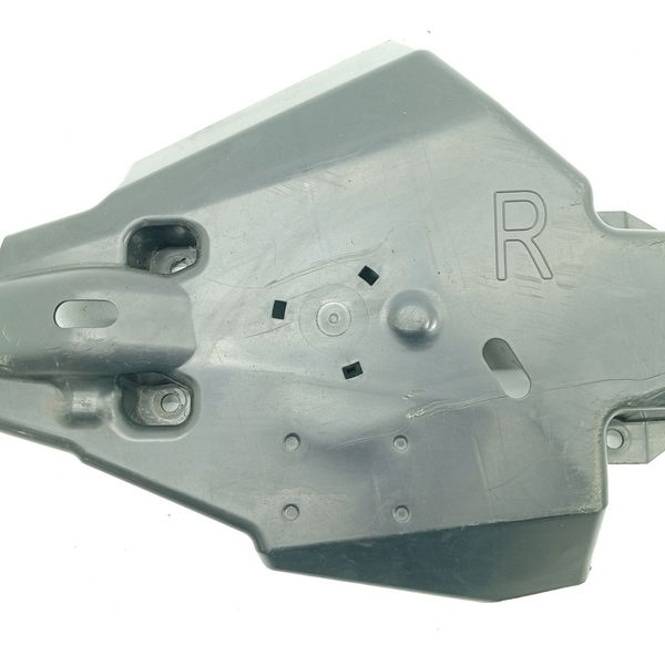 Protetor Bandeja Mercedes C200 Tras Dir 22/25 A2063528201