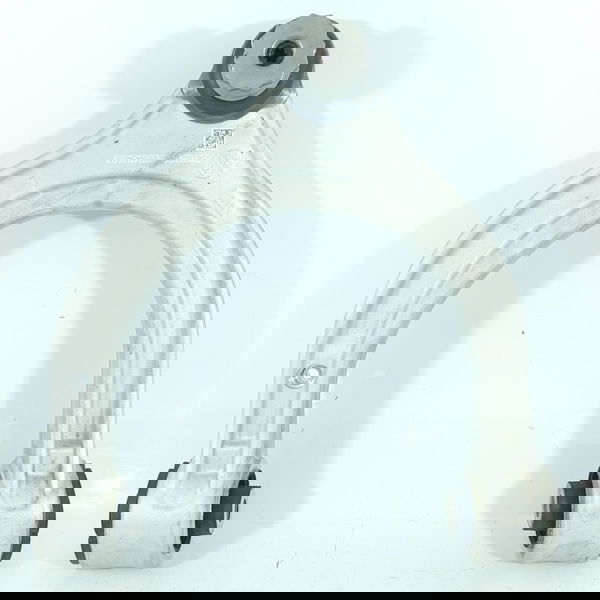 Bandeja Balanca Mercedes C200 Sup Esquerda 2022/2025