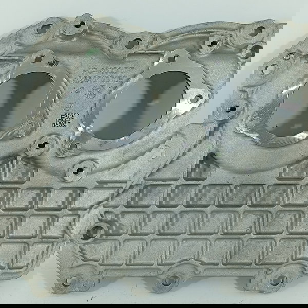 Tampa Frontal Cabecote Mercedes C200 1.5 2022/25 A2540100108