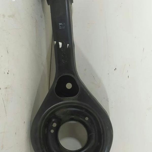 Balança Bandeja Hyundai Ix35 Traseira Direita 2017 A 2021