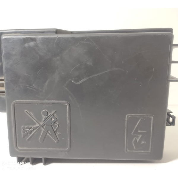 Tampa Caixa Fusiveis Renault Kwid 1.0 2020 Detalhe