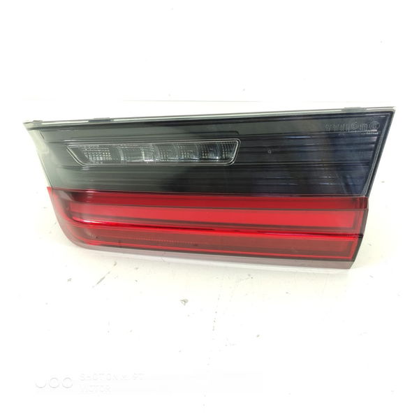 Lanterna Bmw 320 330 Direita G20 2019/2023 H8742045410 Direito/passageiro Vermelho