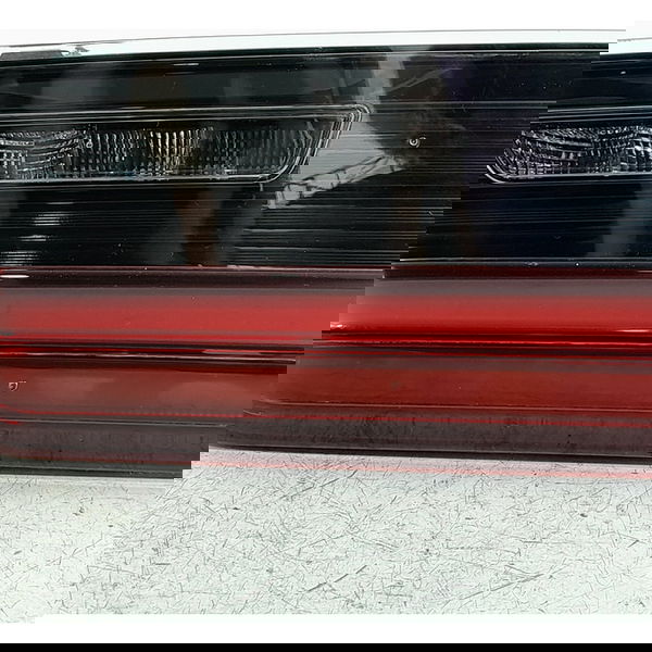 Lanterna Bmw 320i Tampa Direita Led 2019/2025 H85a3bc5802 Direito/passageiro Vermelho