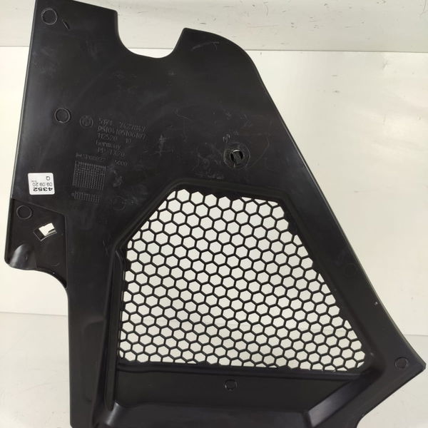 Canto Churrasqueira Bmw 320 330 Dir G20 2019/25 51717427847 Preto