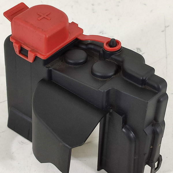 Tampa Polo Positivo Bateria Bmw 320 330 X3 X4 2019/2026