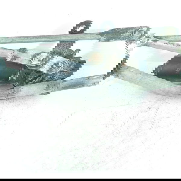 Galhada Motor Parabrisa Nissan Versa March 11/2017 A4929181