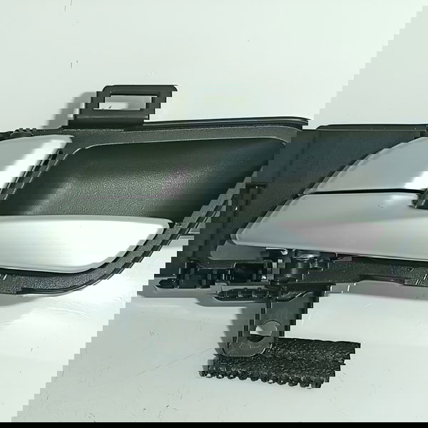 Macaneta Interna Hyundai Creta Tras Esquerda 17/21 83613c900 Preto Traseira