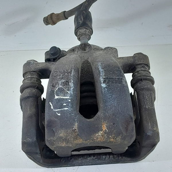 Pinca Bmw 118 120i Traseira Direita 2005/2010