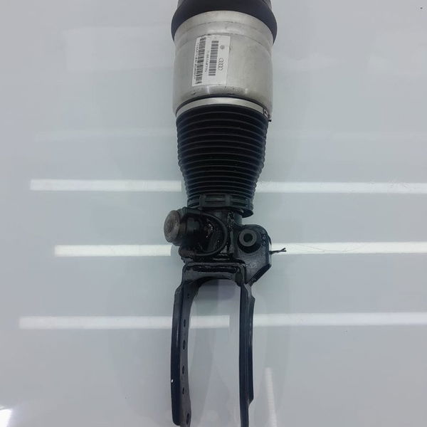 Bolsa Audi Q7 Touareg Cayenne Dianteira Esq 2015 7l8616039g