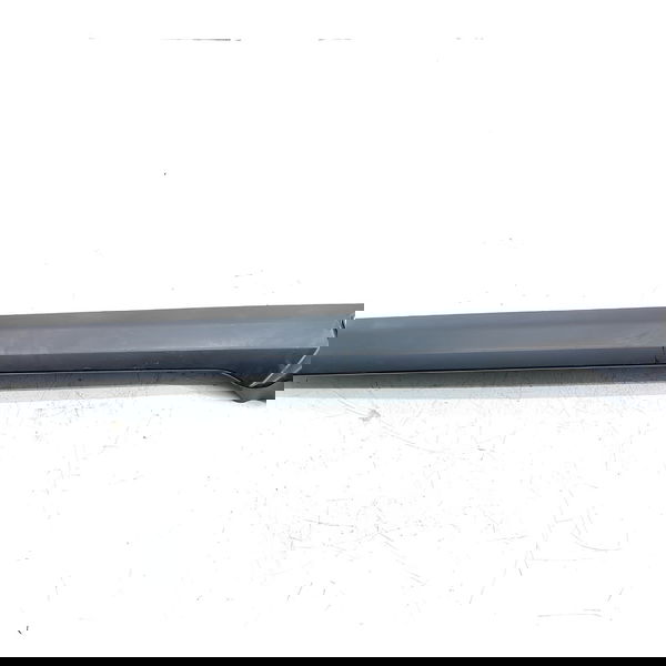 Moldura Externa Parabrisa Discovery 3 4 Dir 08/15 Dcb000146 Preto