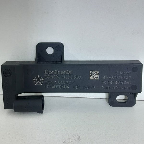 Amplificador Antena Compass Renegade 2016/2024 2840864000300