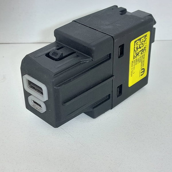 Tomada Auxiliar Usb Compass Pulse 2022/2025 534802870