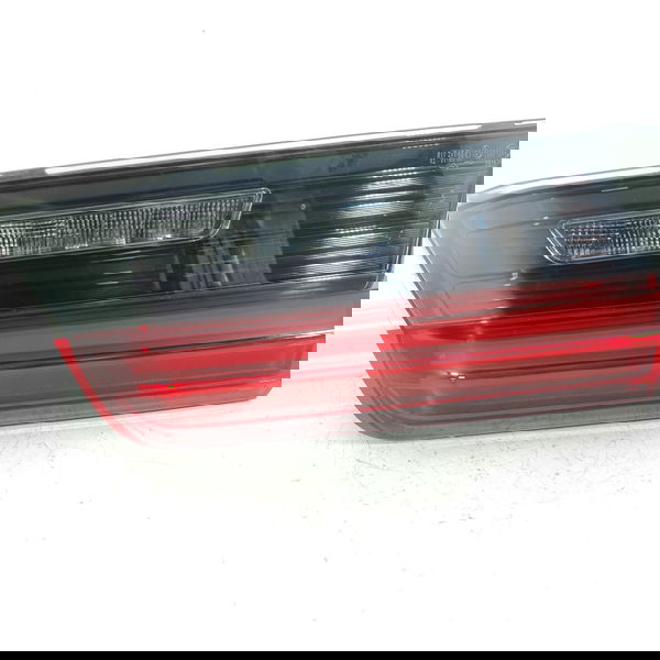 Lanterna Bmw 320i 330i Tampa Esquerda 2019/2025 H7742045310 Esquerdo/motorista