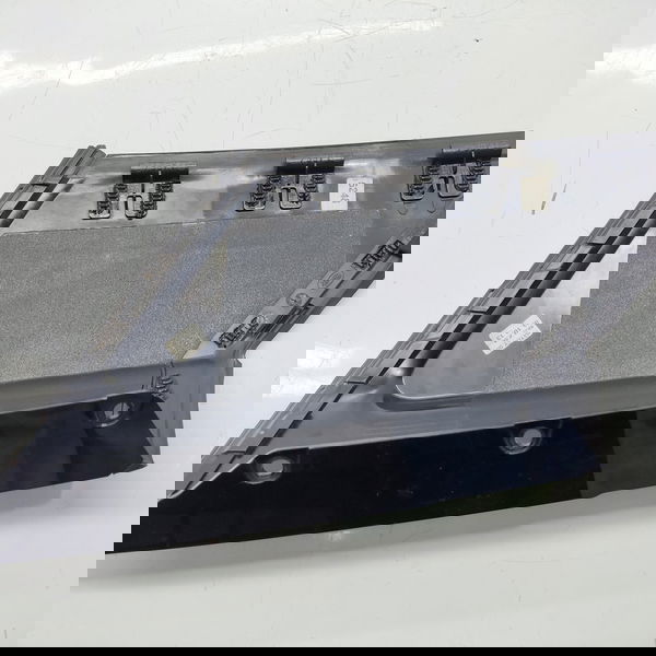 Moldura Vidro Traseiro Evoque Dir 2012/2018 Bj3229148af