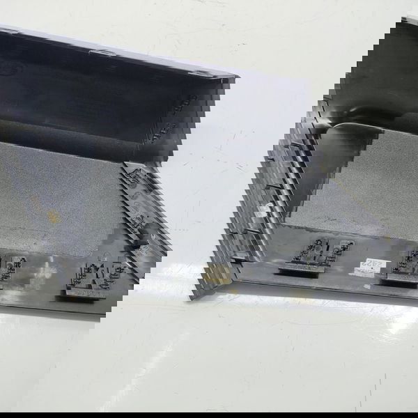 Moldura Vidro Traseiro Evoque Esq 2012/2019 Bj3229149af