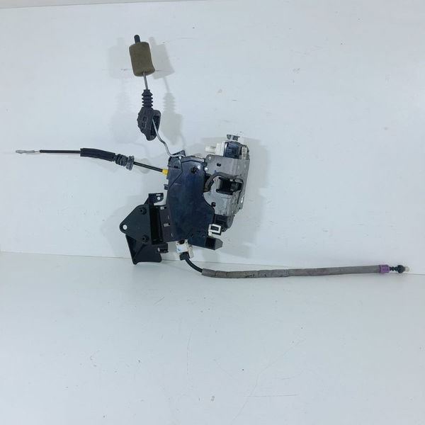 Fechadura Mercedes C180 Dianteira Direita 08/14 A2047232708