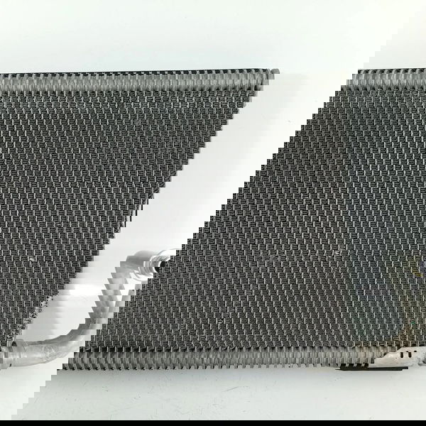 Evaporador Ar Mercedes C200 Amg 1.5 2022/2025