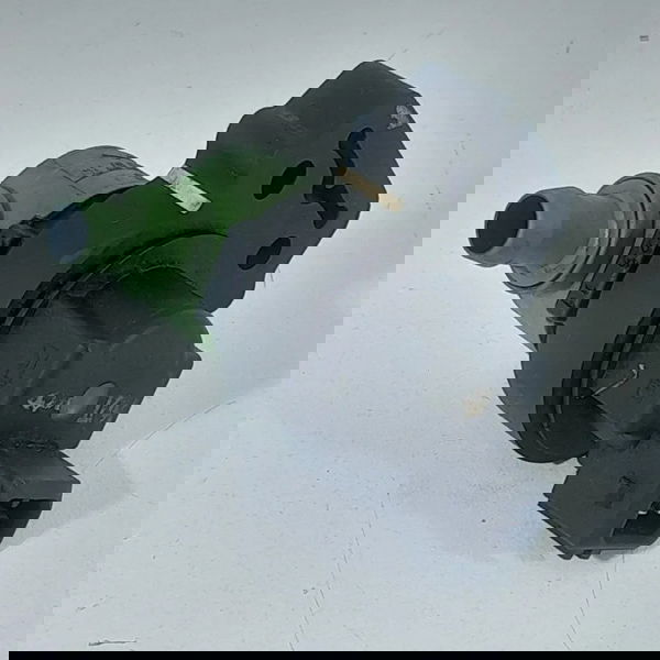 Valvula Canister Mercedes C180 C200 2008/2014 0004708793