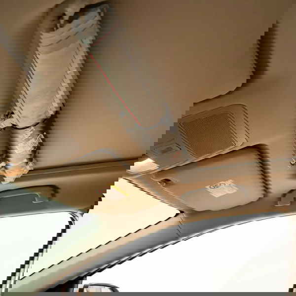 Cortina Teto Tracker Direita 2020/2024 Bege