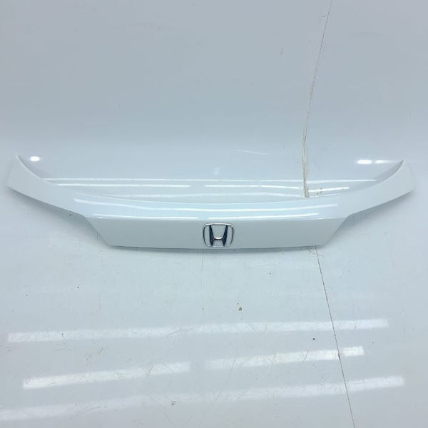 Aplique Friso Tampa Traseira Honda Hrv 2015/2021