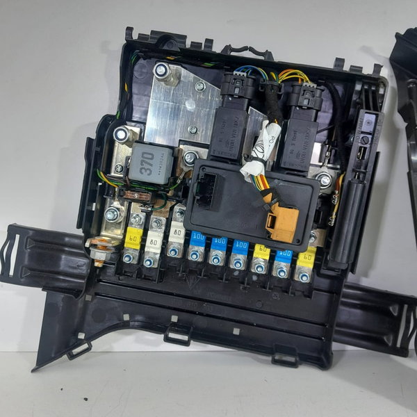 Caixa Fusivel Panamera 2010/2018 97061030301