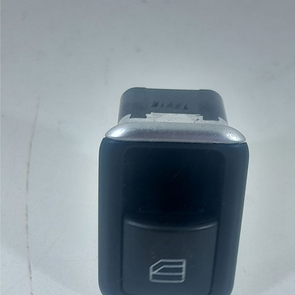 Botao Vidro Mercedes C180 C200 2008/2014 A2049055502