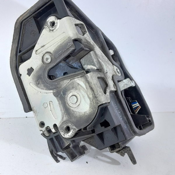 Fechadura Porta Bmw 118 120 130 Dianteira Esq 2004/2011