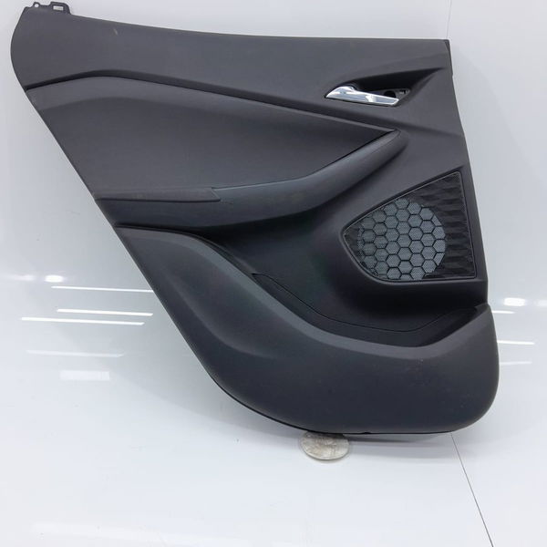 Forro Porta Tracker Premier Traseira Esq 2020 2021 2022 2024