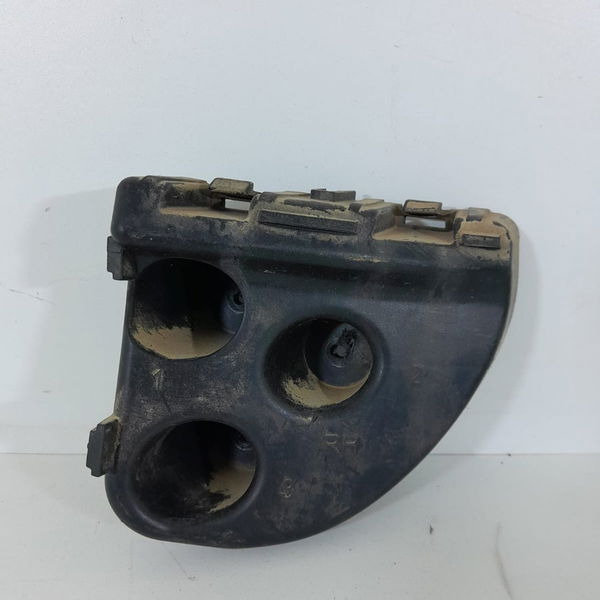 Guia Parachoque Tracker Traseiro Direito 2020/2024 26279905