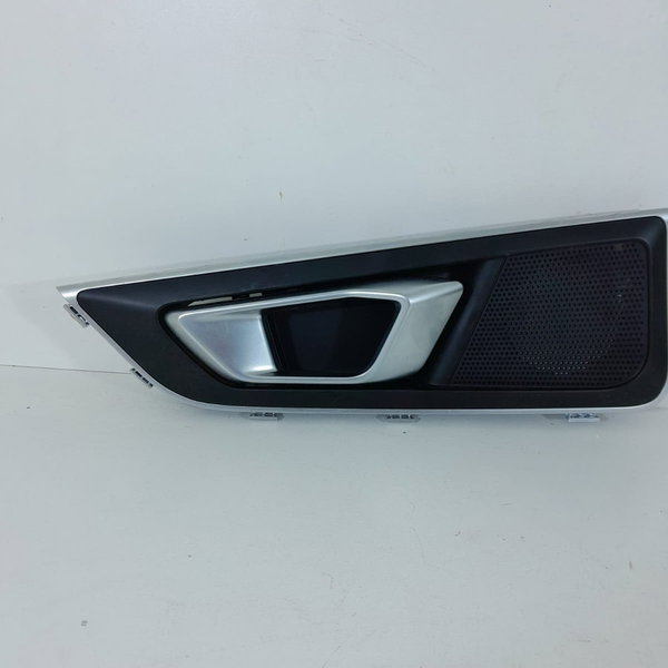 Macaneta Porta Tiggo 8 Traseira Esquerda 2019/2024 Orig Traseira