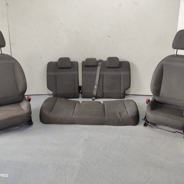 Jogo Bancos Peugeot 2008 Ano 2023 Originais / Preto