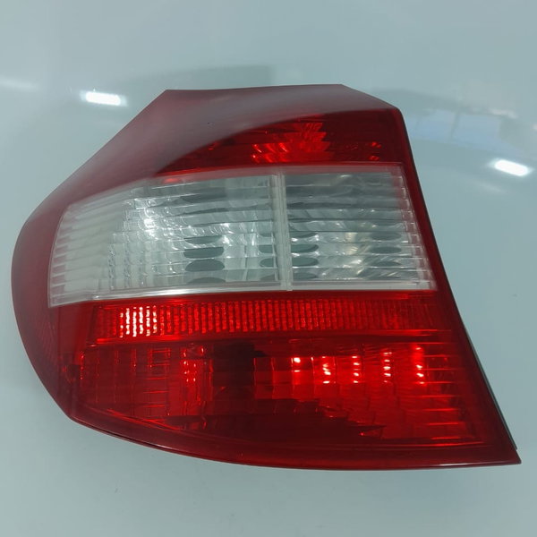 Lanterna Bmw 118 120 130 Esquerd 2005/2010 6924501